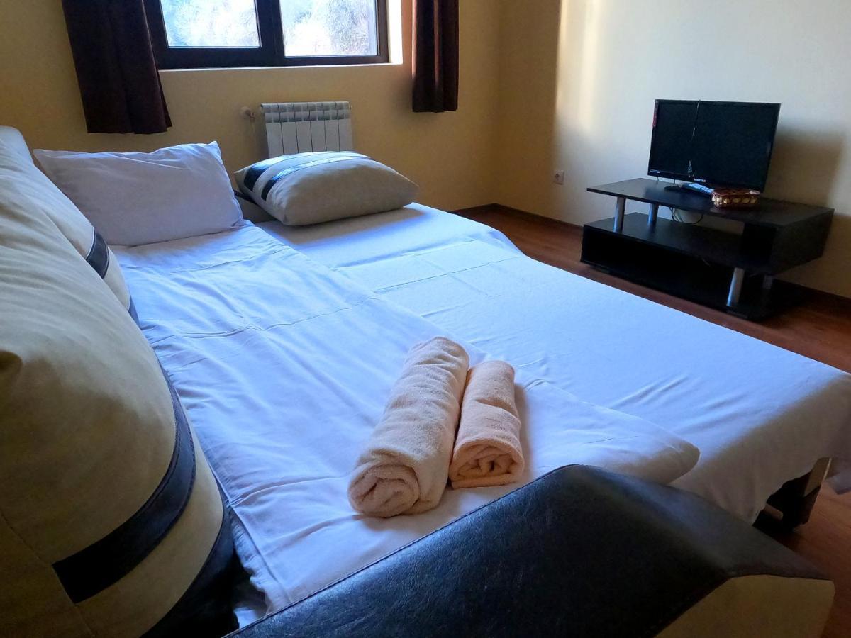Rusaliite Adventure House Bacsevo Kültér fotó