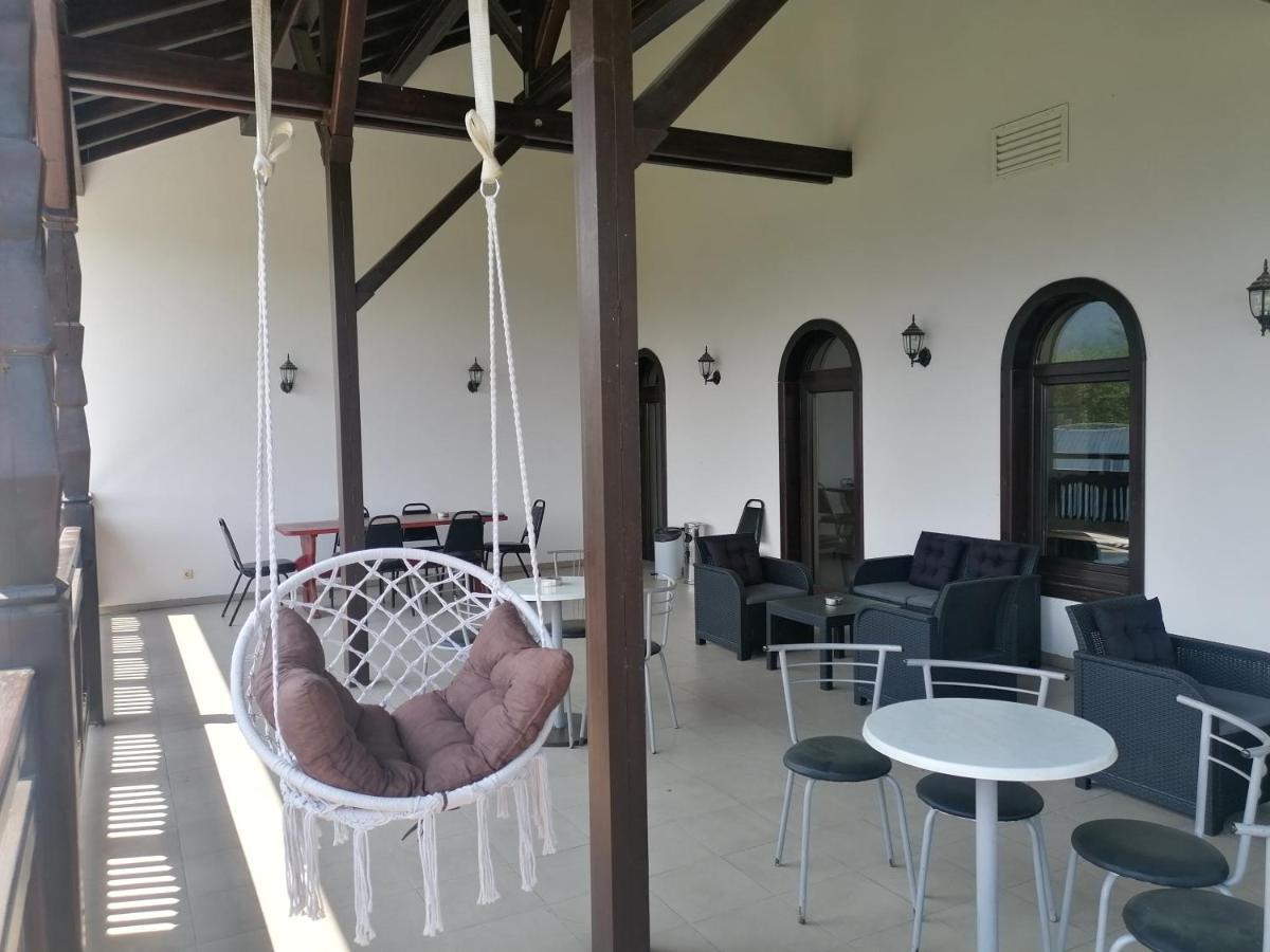 Rusaliite Adventure House Bacsevo Kültér fotó
