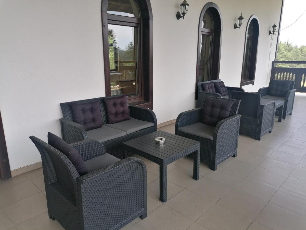 Rusaliite Adventure House Bacsevo Kültér fotó