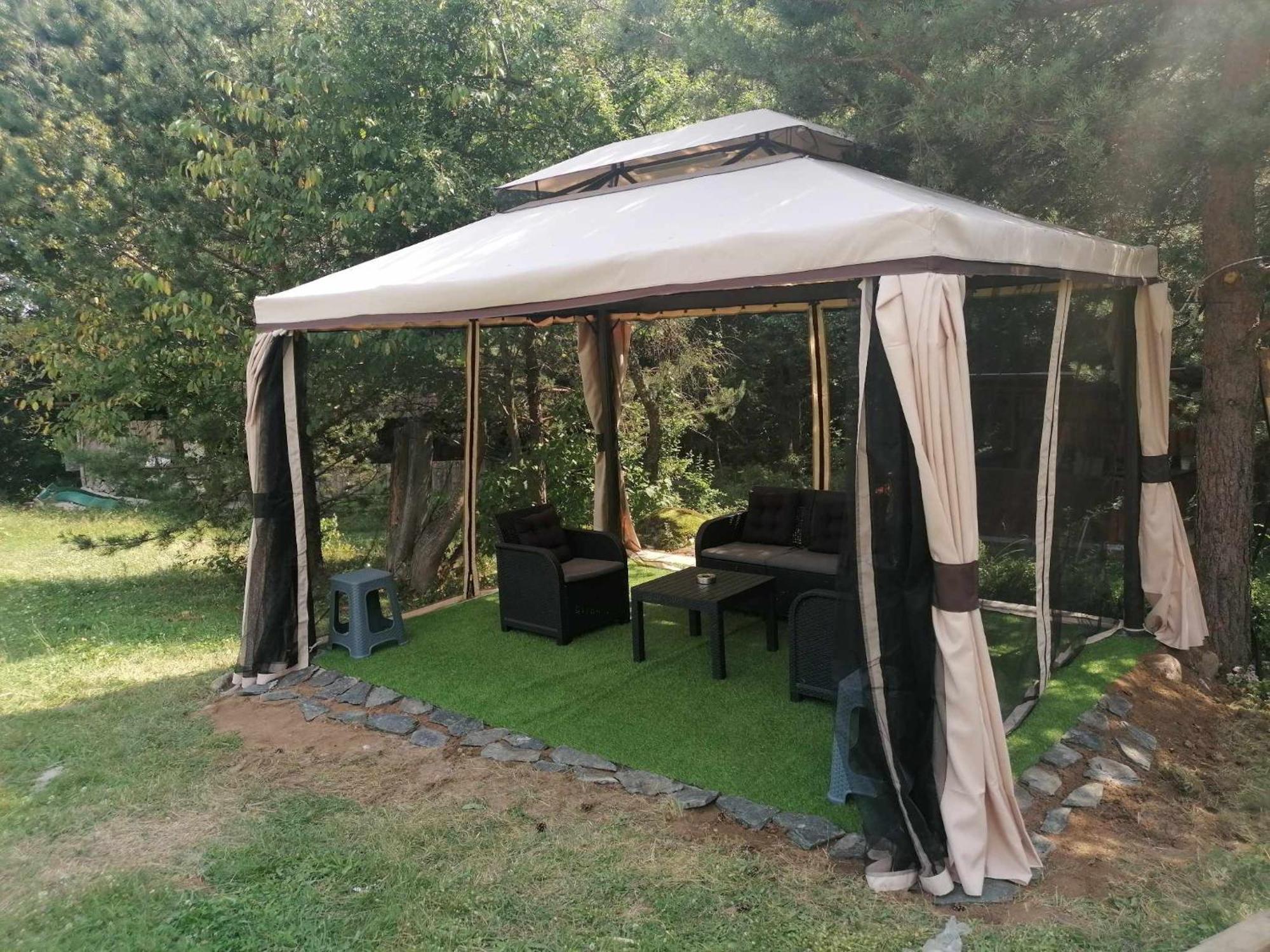 Rusaliite Adventure House Bacsevo Kültér fotó