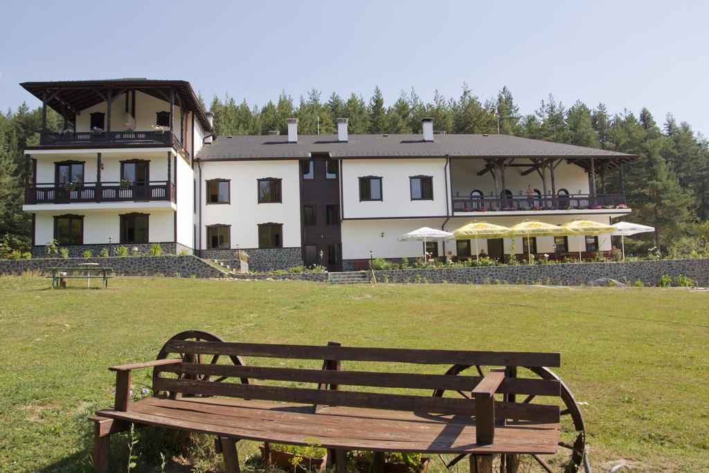 Rusaliite Adventure House Bacsevo Kültér fotó